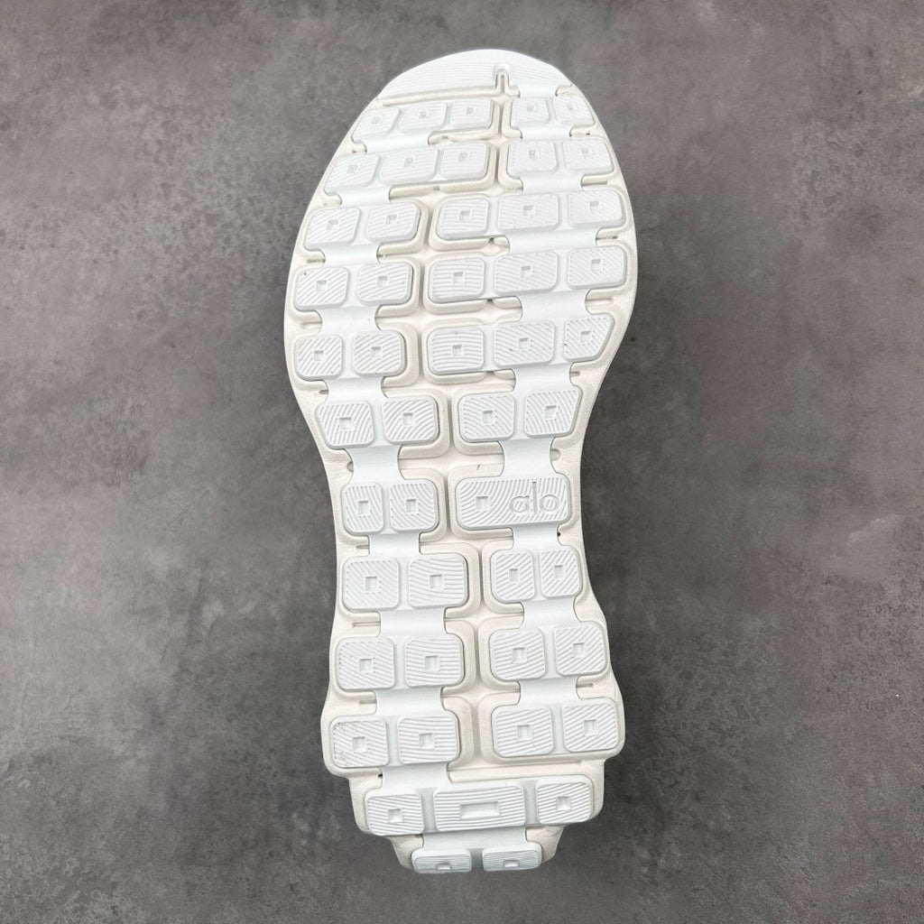 A L O Runners